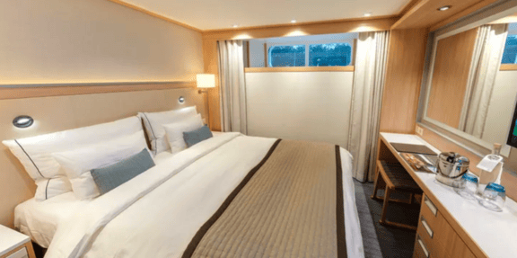 Ship accomodation